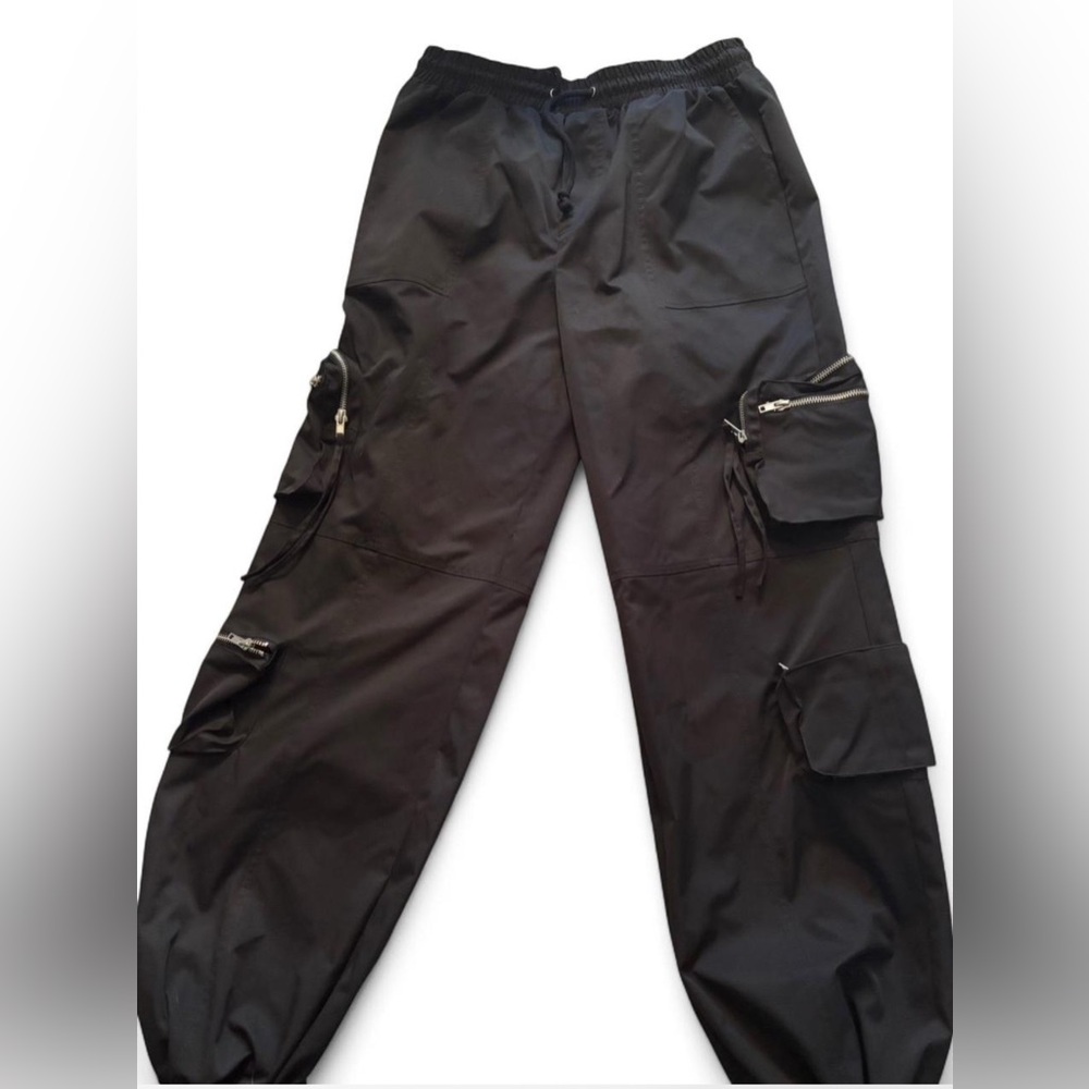 FOREVER 21 BLACK JOGGER PANTS